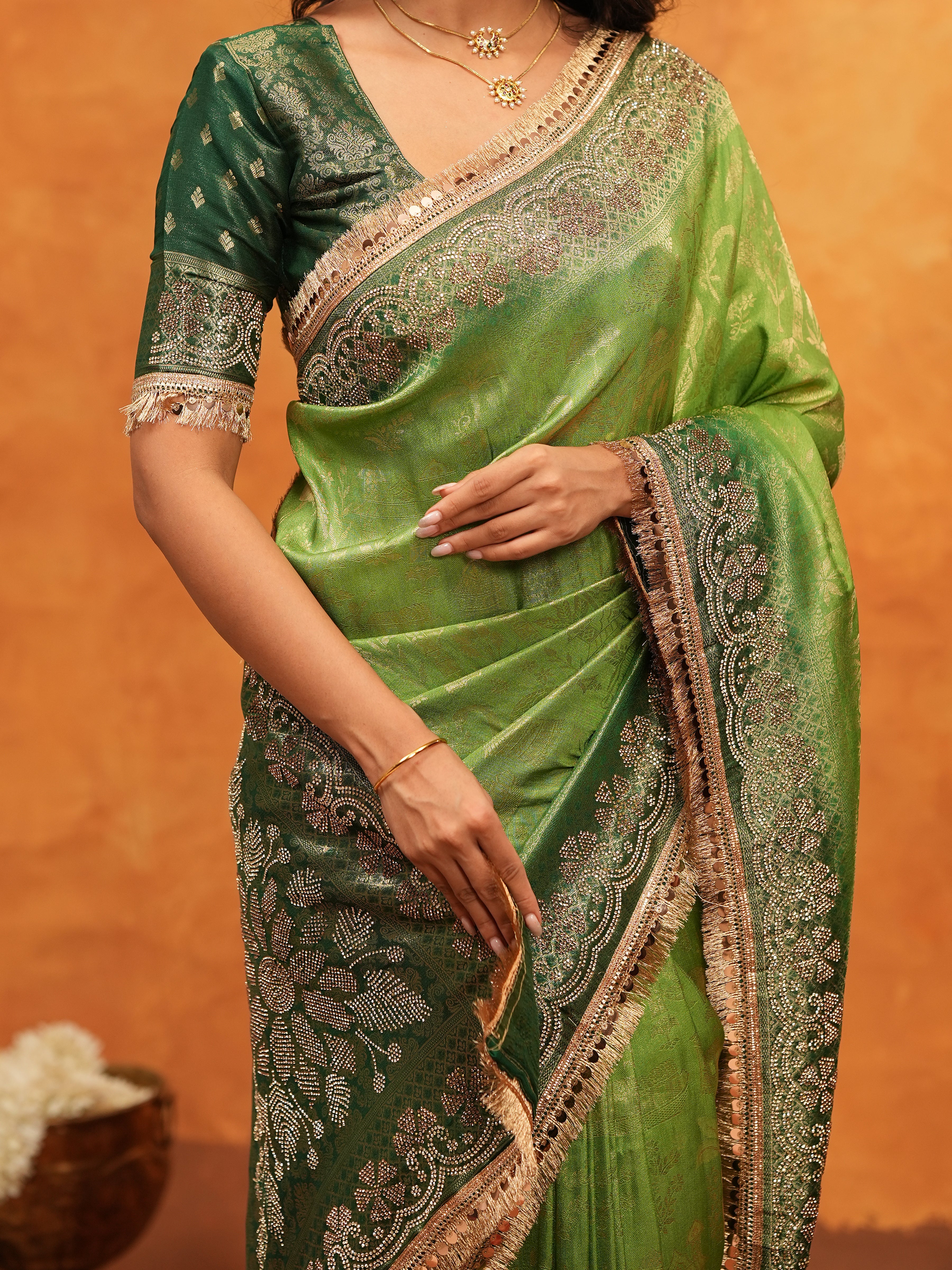 Emerald Green Banarasi Silk Saree with Intricate Zari Border & Rich Woven Pallu | Designer Festive & Wedding Wear Saree